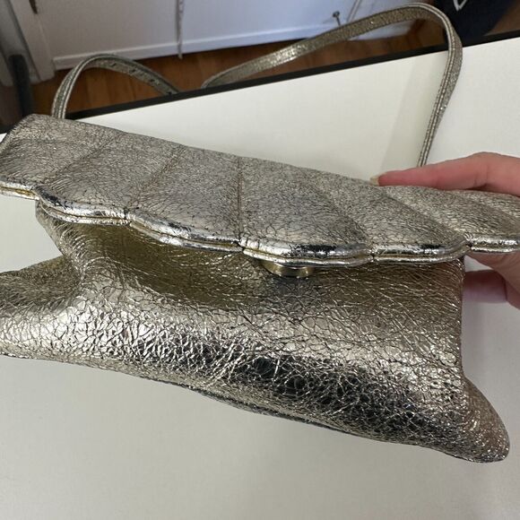 C.A.B. Gold-Silver Shimmer Clam Shell Design Fabric Shoulder Strap Snap Close - Picture 8 of 13